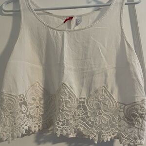 Cropped lace tank
